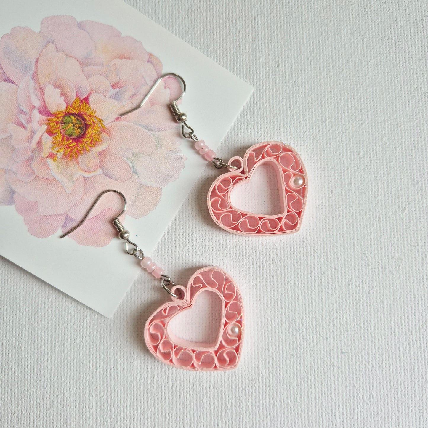 Paper quilling earrings (pink love heart)