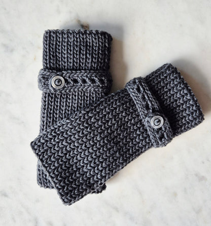 fingerless gloves light dark grey