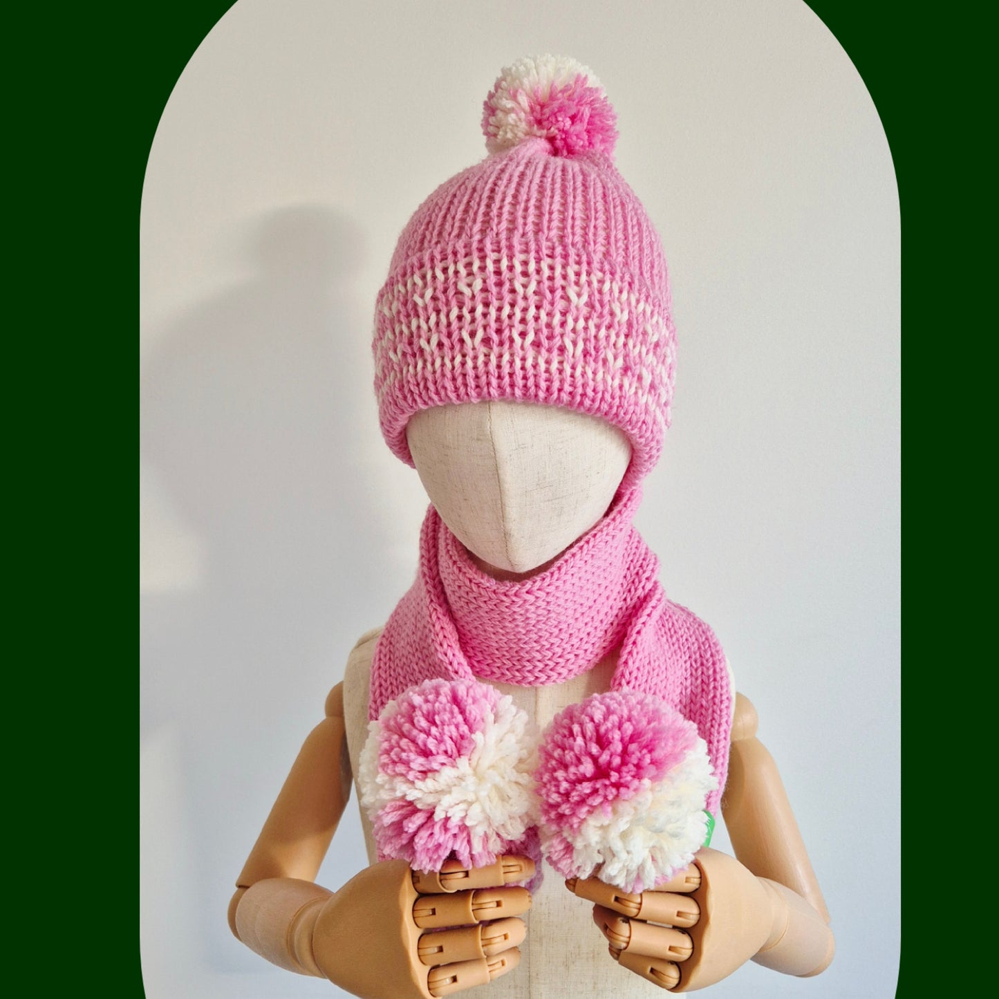 Kids scarf & beanie set  Pink